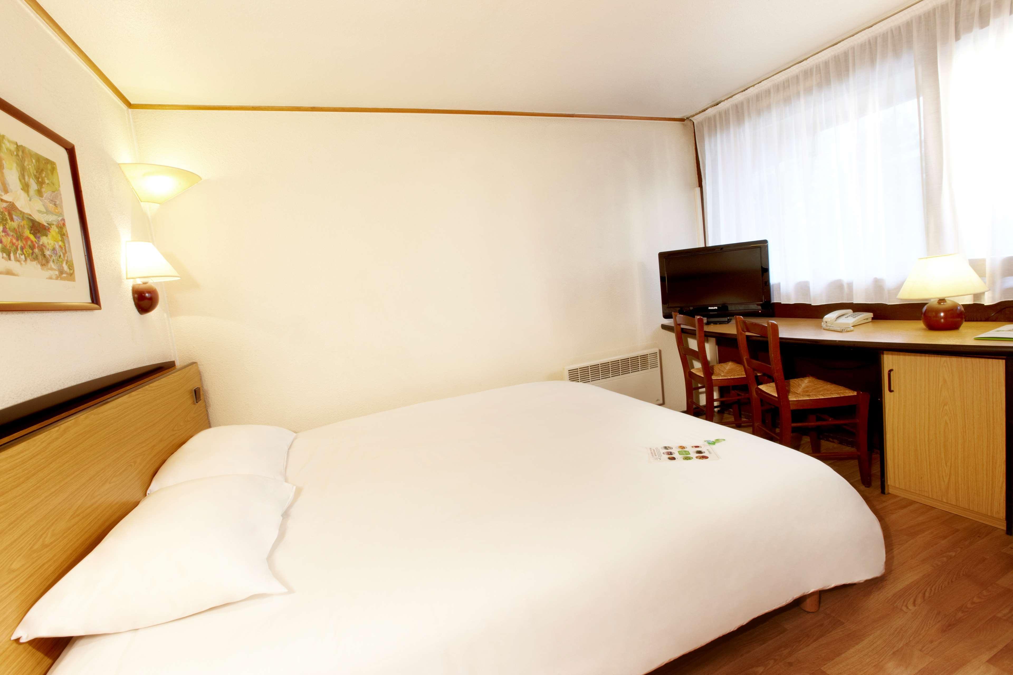 Campanile Rouen Nord - Mont-Saint-Aignan Hotell Exteriör bild